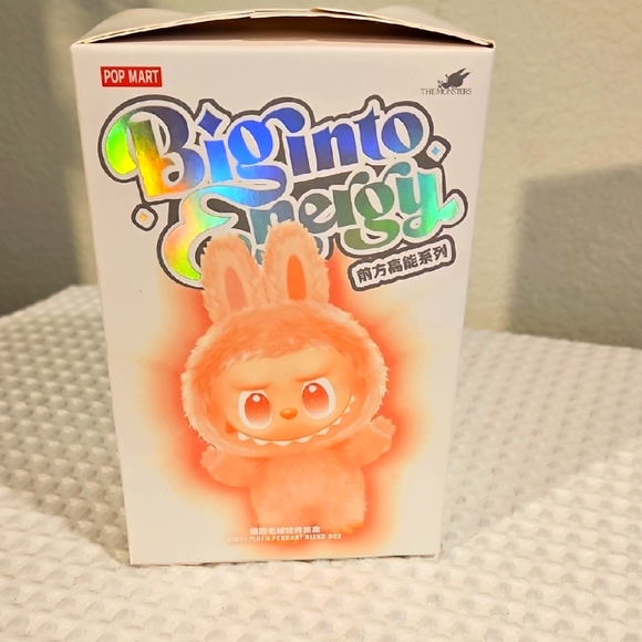 Labubu Big Into Energy Pop Mart - Picture 1 of 5